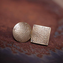 Load image into Gallery viewer, Ekuri knobs - James & May