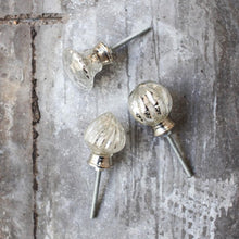 Load image into Gallery viewer, Etna knobs - James & May