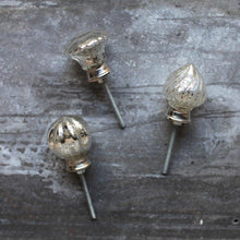 Load image into Gallery viewer, Etna knobs - James & May