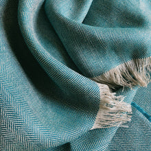 Load image into Gallery viewer, Linen Throw in Kingfisher - James & May