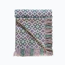 Load image into Gallery viewer, Fretwork Blanket in Heather
